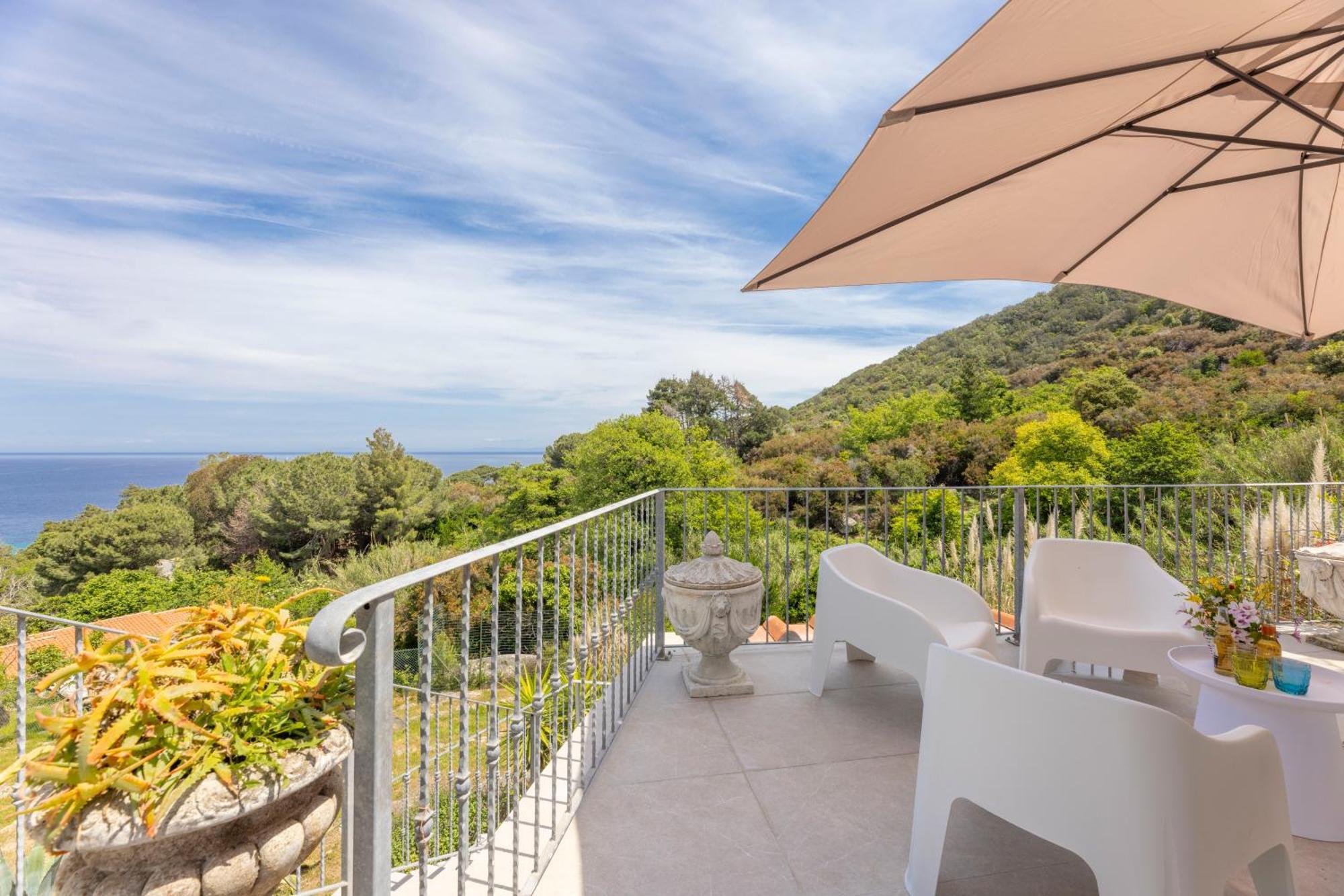 Casa Panoramica Bouganville SantʼAndrea Екстериор снимка
