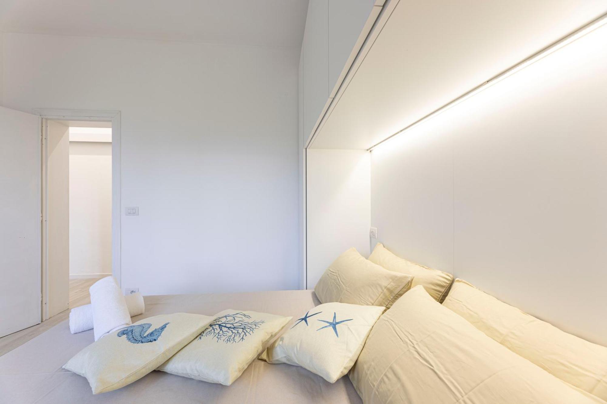 Casa Panoramica Bouganville SantʼAndrea Екстериор снимка