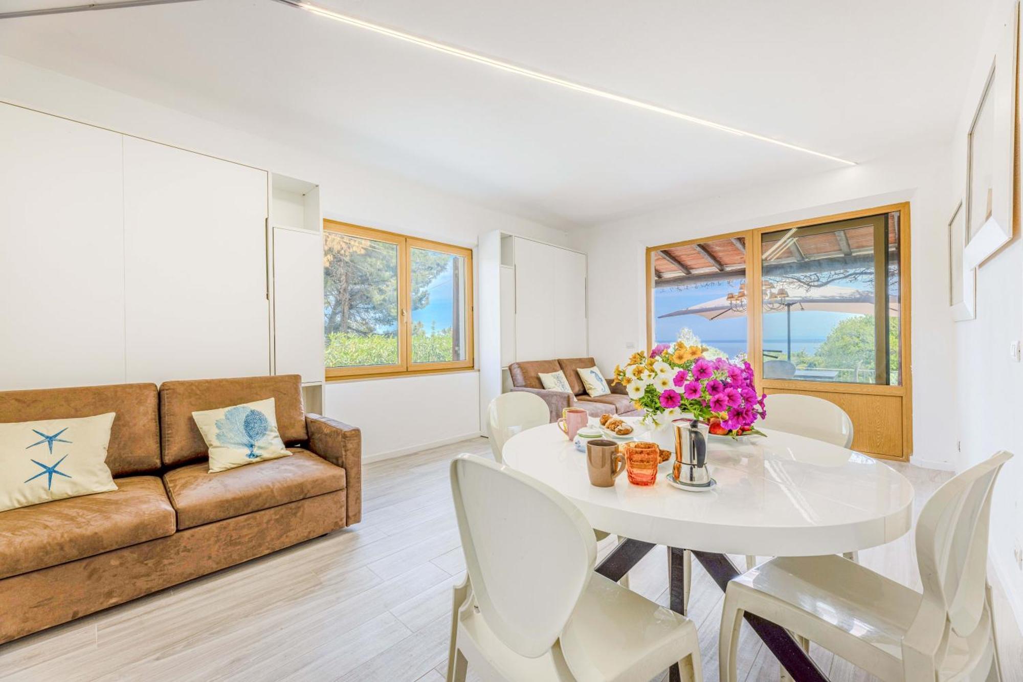 Casa Panoramica Bouganville SantʼAndrea Екстериор снимка