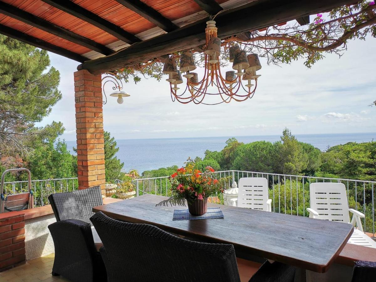 Casa Panoramica Bouganville SantʼAndrea Екстериор снимка